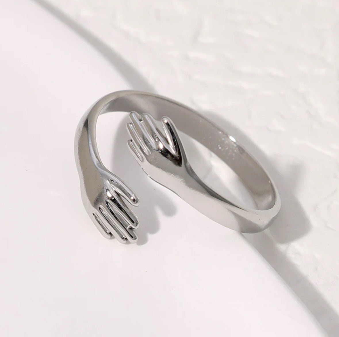 Finger Hug Minimalist Ring