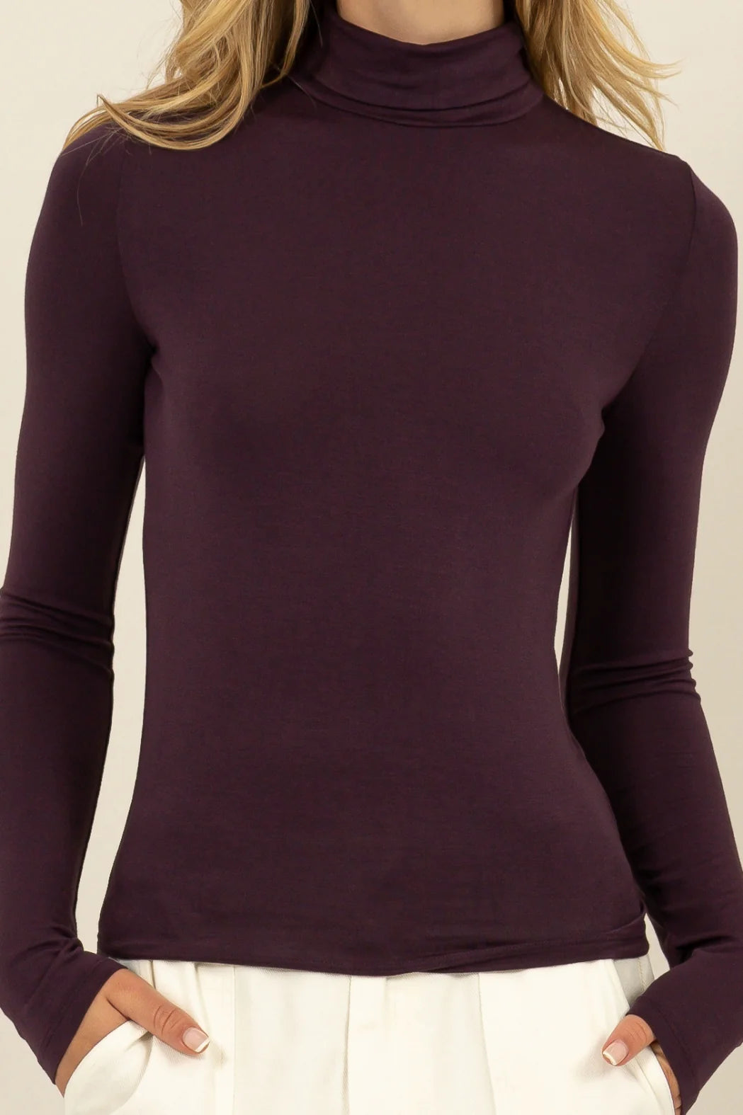 SLIM-FIT TURTLENECK LONG SLEEVE TOP