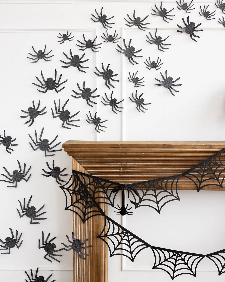 GLITTERED WALL DÉCOR SPIDERS