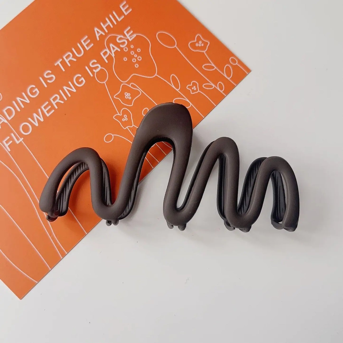 Squiggle Claw Clip