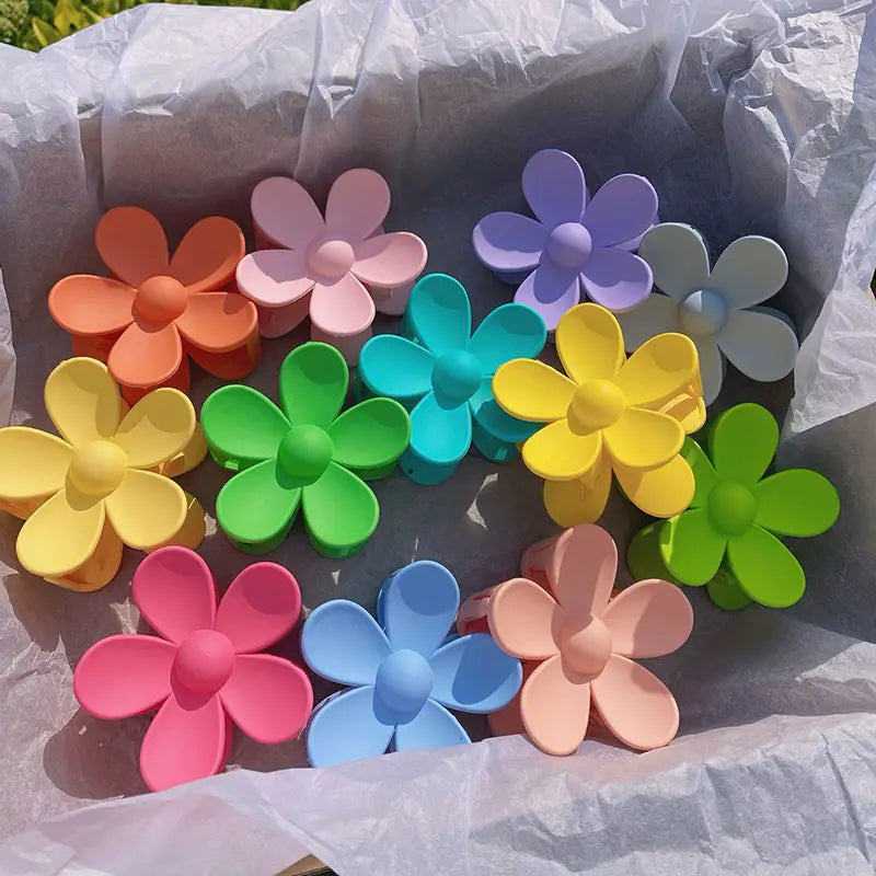 Matte Flower Claw Clip