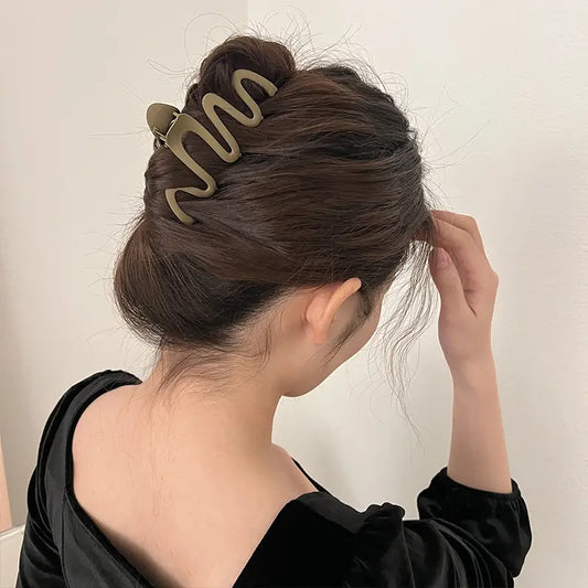Squiggle Claw Clip